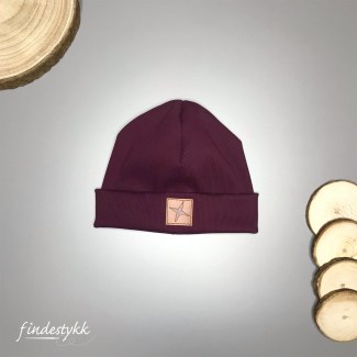 Hipster Beanie Bordeaux mit Patch